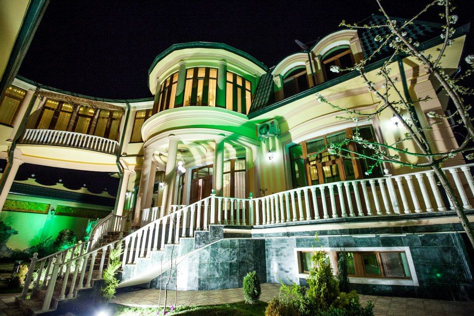 Twins Hotel Душанбе Экстерьер фото